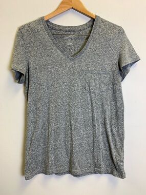 Universal Thread Gray Marled Monterey V-Neck Tee